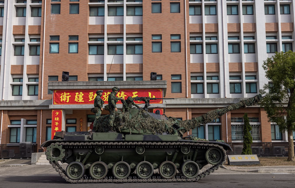 Якщо Китай нападе на Тайвань, війна коштуватиме 10% світового ВВП – Bloomberg