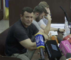 Суд відправив балабола Миколу Тищенка під цілодобовий домашній арешт із браслетом на нозі