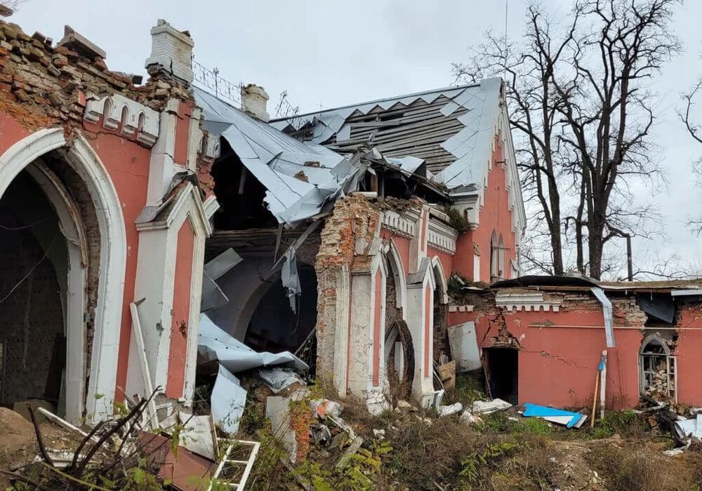 The Chernihiv regional library for children and youth was one of hundreds of libraries damaged in the war. (c) Maksym Sytnikov/PEN Ukraine webukr