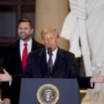 Риторика президента США Трампа постійно змінюється: “Білий дім жахається теми гарантій безпеки для України…”