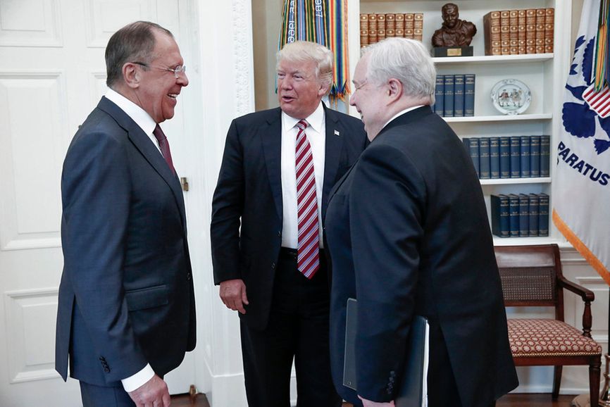Встреча Дональда Трампа с главой МИД России Сергеем Лавровым и послом Сергеем Кисляком 