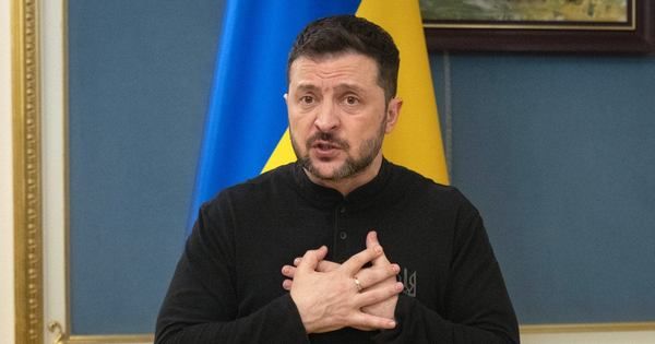 Чому Зеленський ігнорує купу гострих проблем у державі, які  назбиралася  за роки війни