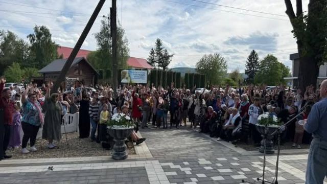 На Буковині ще дві громади приєдналися до ПЦУ