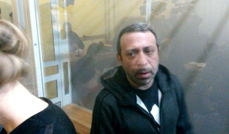 Геннадій Корбан. Живий доказ того, що рейдер може стати “героєм оборони”, а мародер — медіамеценатом
