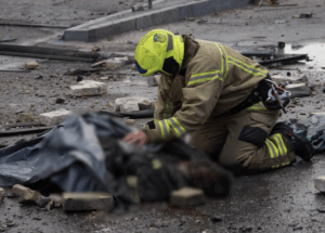 Під час нічного удару по Києву загинули 3 рятувальників