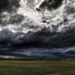 У середу на півночі та сході України короткочасні дощі, вдень +24-31°
