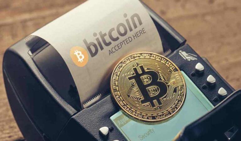 Як компаніям почати приймати біткоїн як оплату