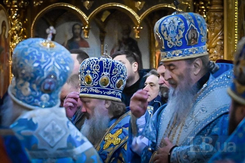 Митрополит Онуфрій (праворуч) та митрололит Павло (Лебідь) під час хіротонії архимандрита Никити (Сторожука) 