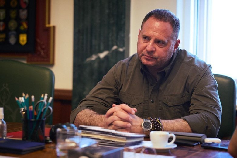 Зеленський провів нараду з Умєровим та Єрмаком Що відомо