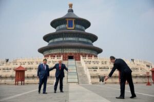 Сі сказав Трампу, що Путін може “пошкодувати” про вторгнення в Україну