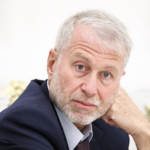 Зеленський про свої зустрічі з підсанкційним Абрамовічем чомусь розповідає британцям, а не українцям. Це гидко