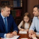 Яка роль сімейного адвоката у вирішенні конфліктів та як знайти професіоналів